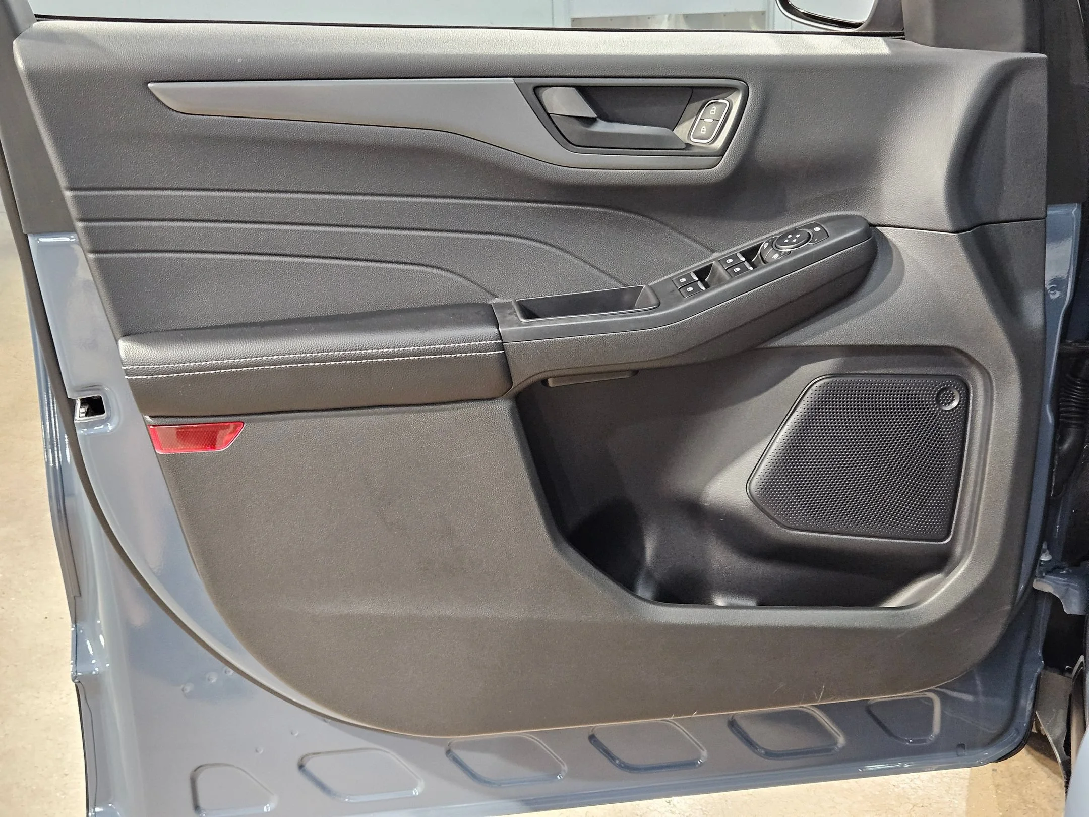 Used 2024 Vapor Blue Metallic Ford Active image 20