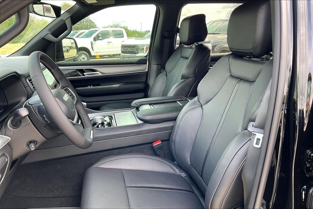 New 2026 Jeep Grand Wagoneer Limited Altitude 4D Sport Utility