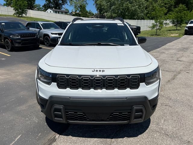 New 2026 Bright White Clear-Coat Exterior Paint Jeep Limited image 3