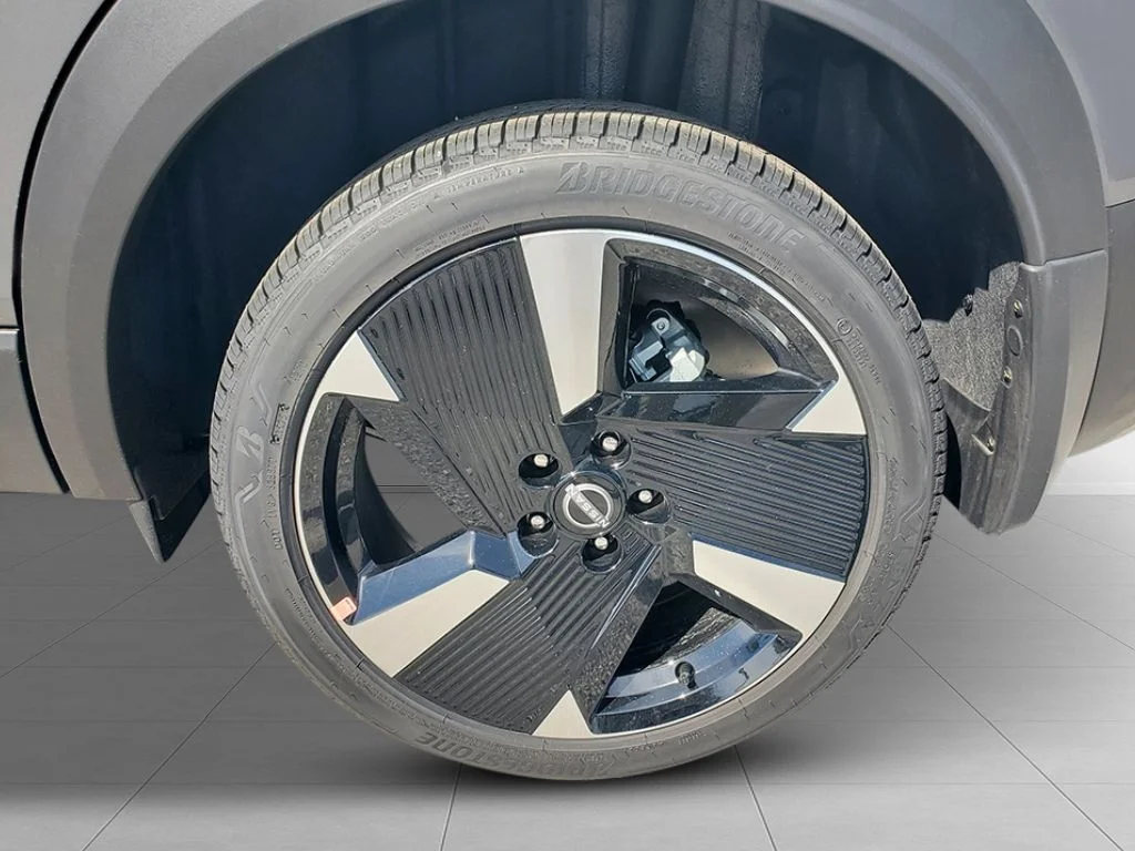 Used 2026 Gun Metallic Nissan SR image 11