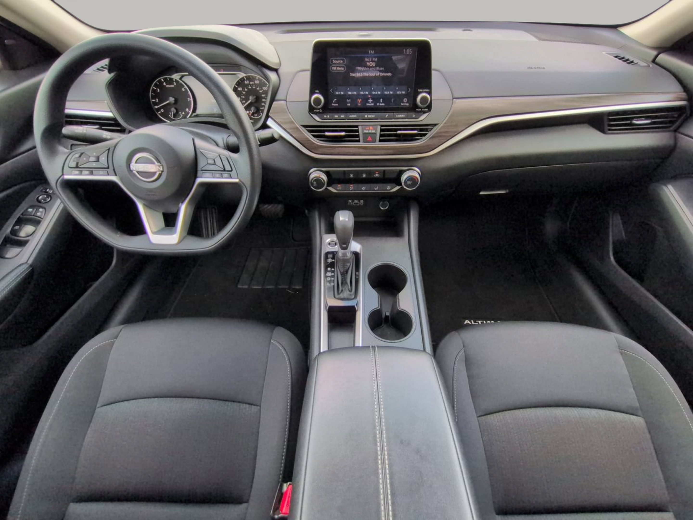 Used 2025 Brilliant Silver Metallic Nissan 2.5 SV image 15