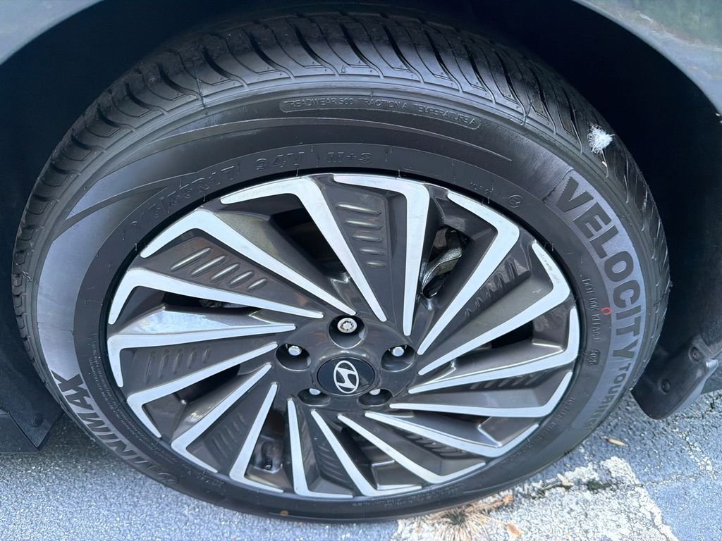 2024 Hyundai Sonata Hybrid SEL - Photo 19