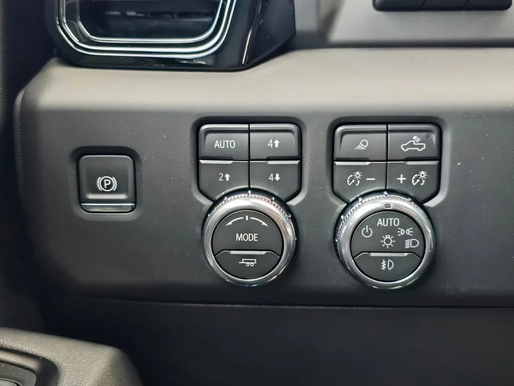 2026 GMC Sierra 2500HD AT4 - Photo 18