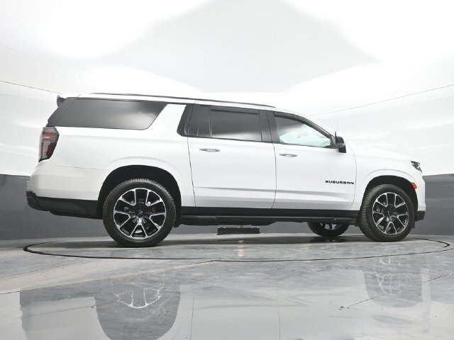 Used 2022 White Chevrolet RST image 25