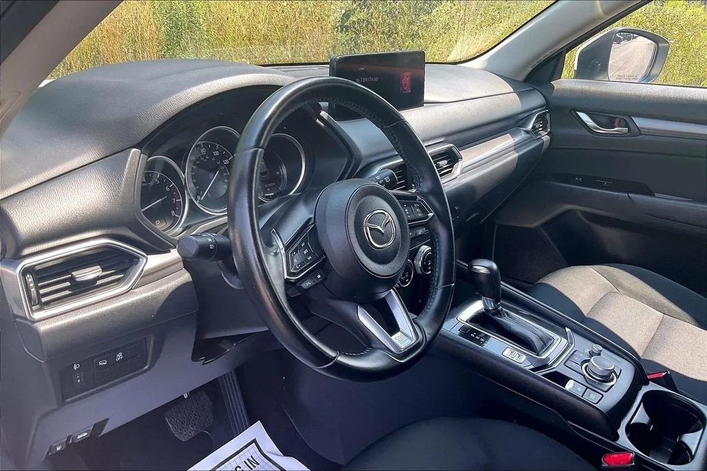 Used 2022 White Mazda 2.5 S image 14
