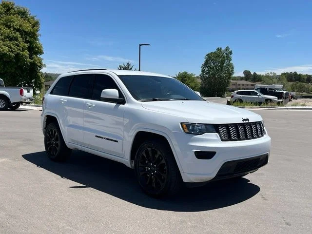 Used 2021 White Jeep Laredo X image 9