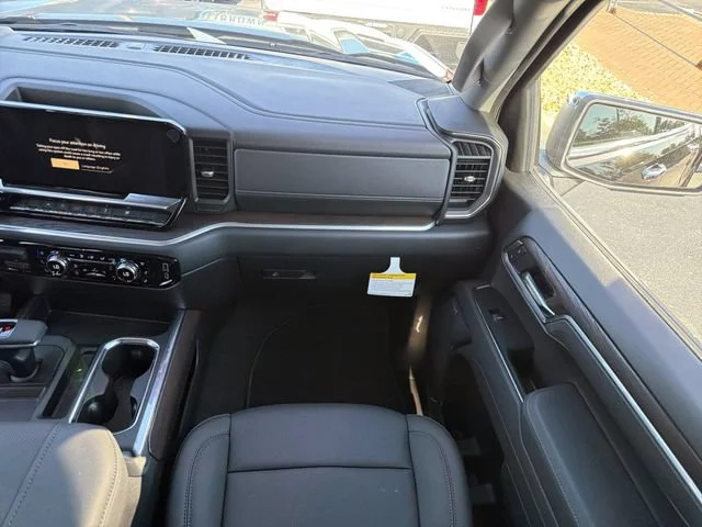 New 2026 Onyx Black GMC SLT image 17