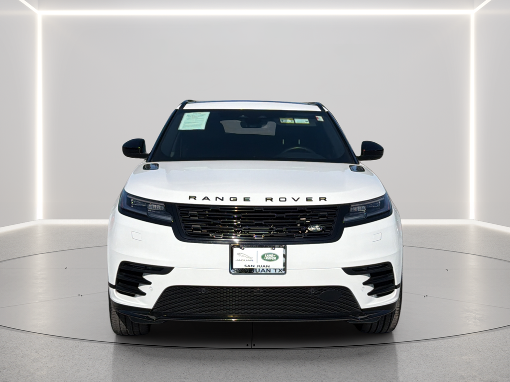 Used 2025 Fuji White Land Rover Dynamic SE image 11