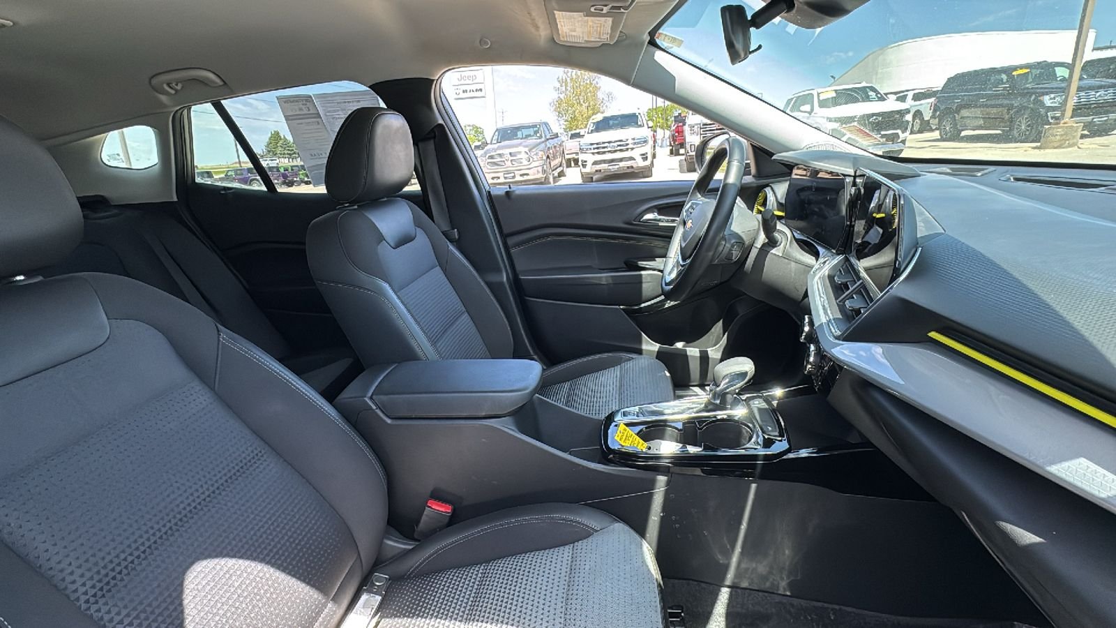 Used 2025 Gray Chevrolet LT image 16