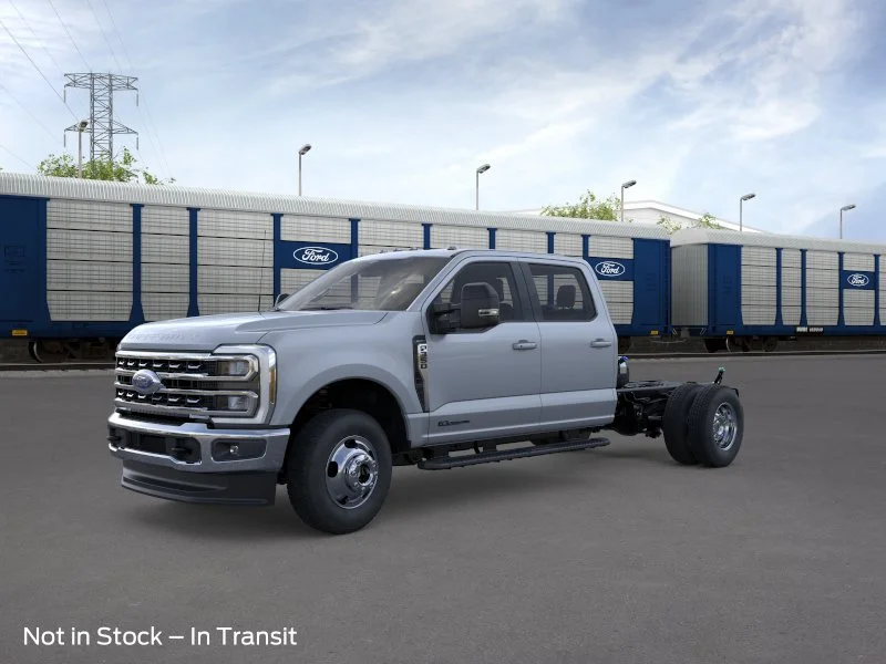 2026 Ford F-350 Lariat 4x4 Crew Cab 179-In DRW's photo