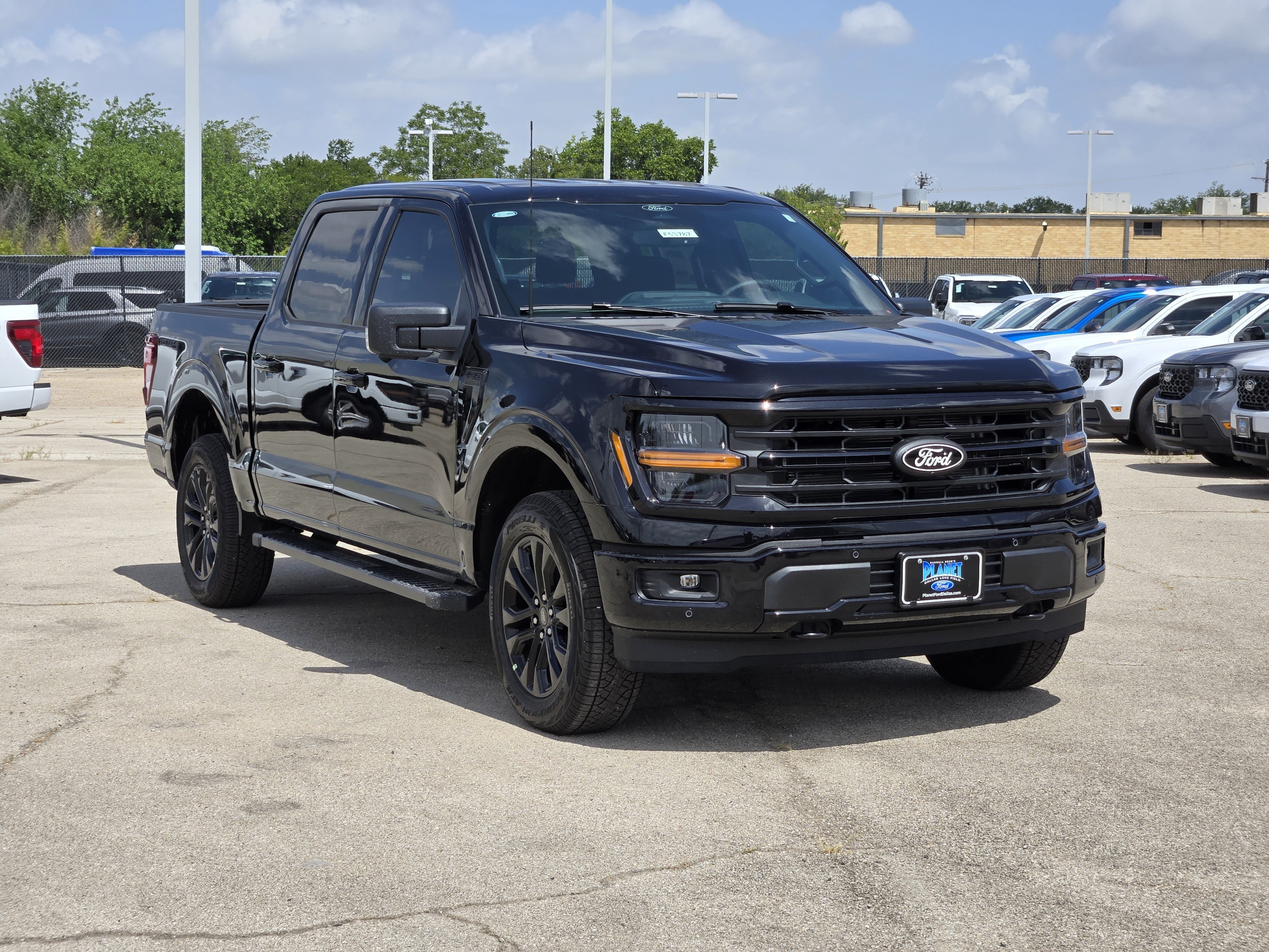 New 2026 Agate Black Metallic Ford XLT image 2