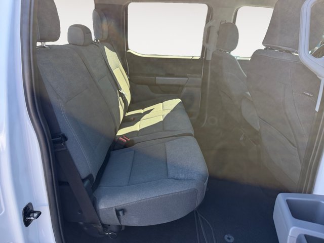 Used 2025 Oxford White Ford XLT image 18