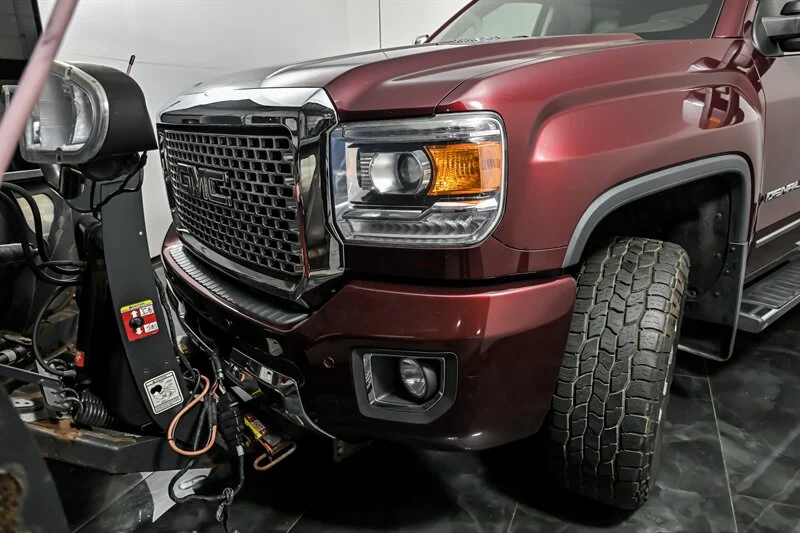 Used 2016 CRIMSON RED GMC Denali image 5