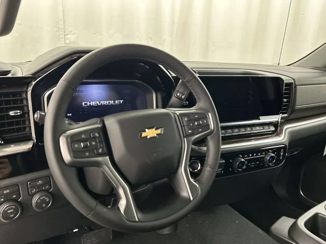 2026 Chevrolet Silverado 1500 LT - Photo 8