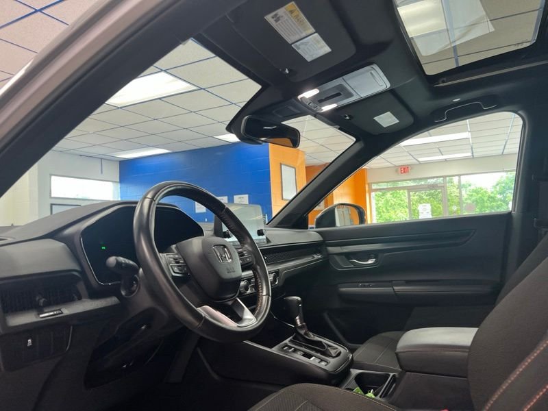Used 2024  Honda Sport image 20