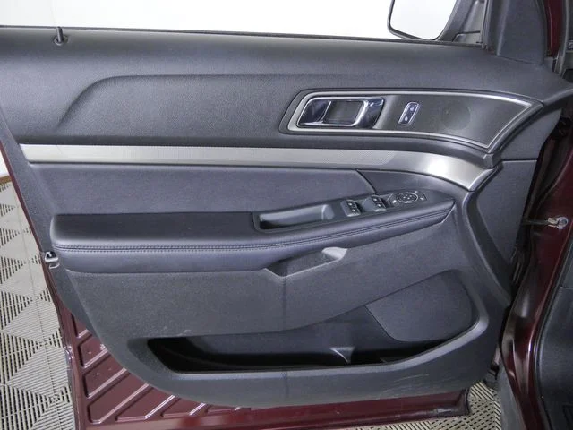 Certified Used 2018 Red Ford XLT image 20