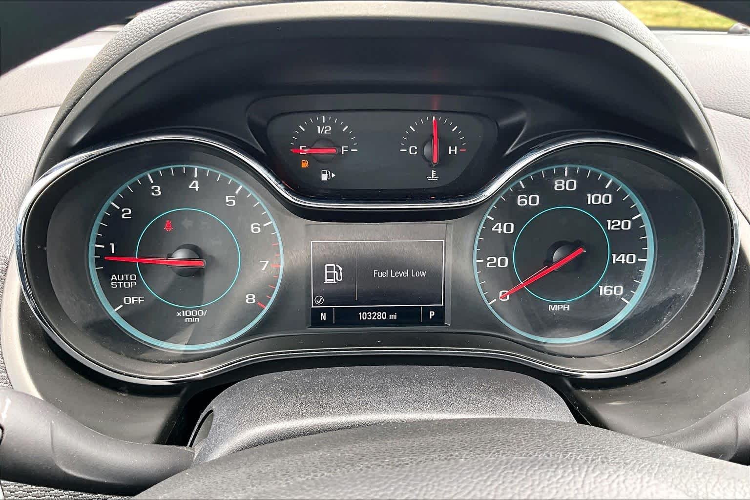 Used 2018 Summit White Chevrolet LS image 25