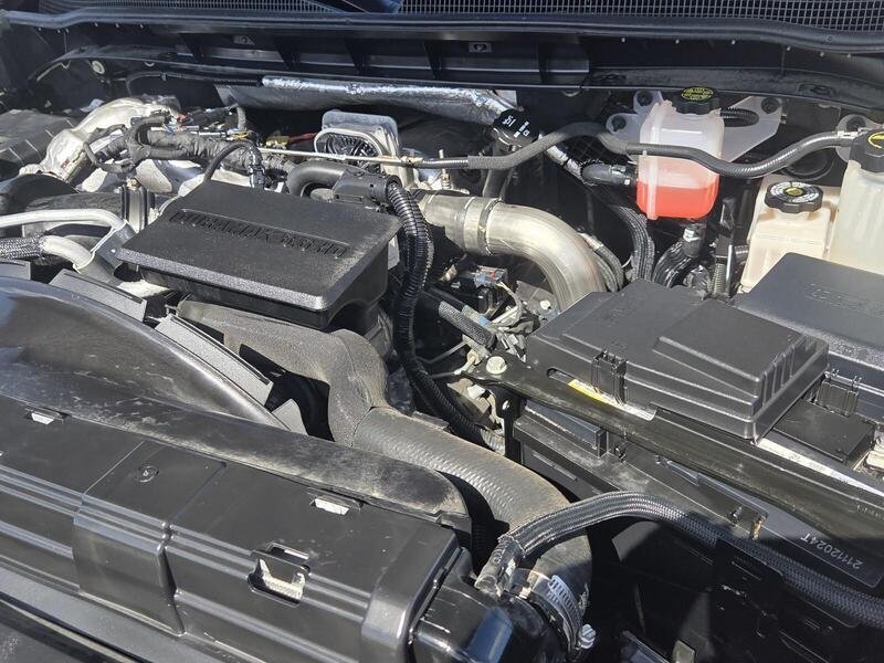 Used 2025 Black CHEVROLET 4WD CREW CAB 159" HIGH COUNTRY image 21