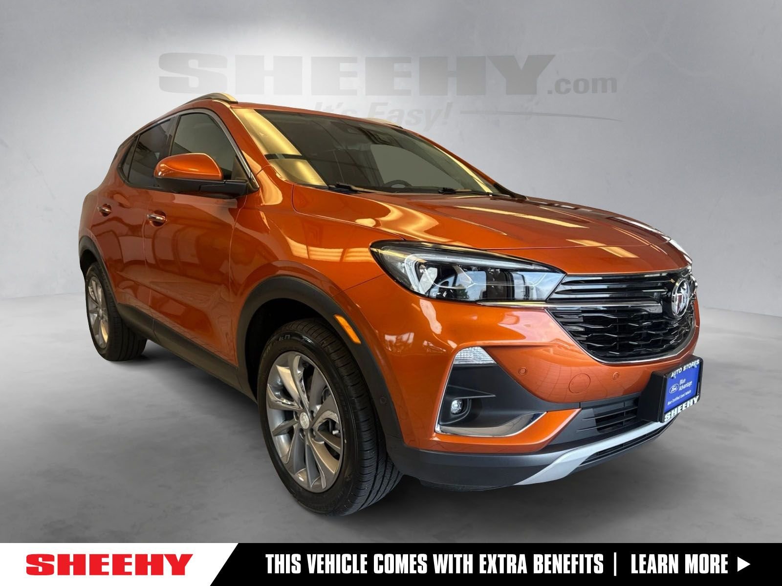 Used 2022 Orange Buick Essence image 1