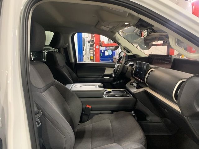 Used 2025 White Ford Active image 23