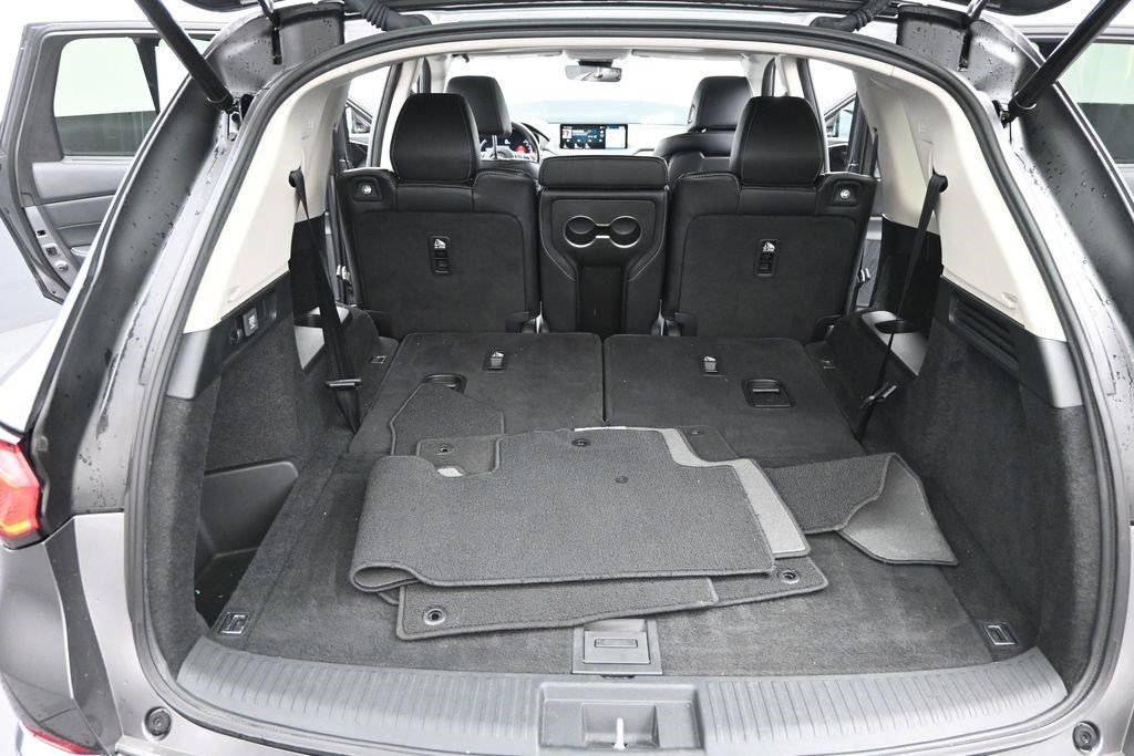 Used 2023 Liquid Carbon Metallic Acura w/Technology Package image 15