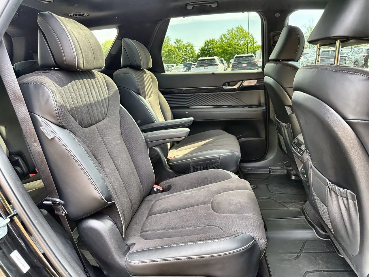 Used 2025 Black Hyundai Calligraphy Night Edition image 22