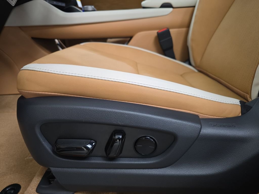 New 2026 Oxygen White Lexus PREMIUM AWD image 29