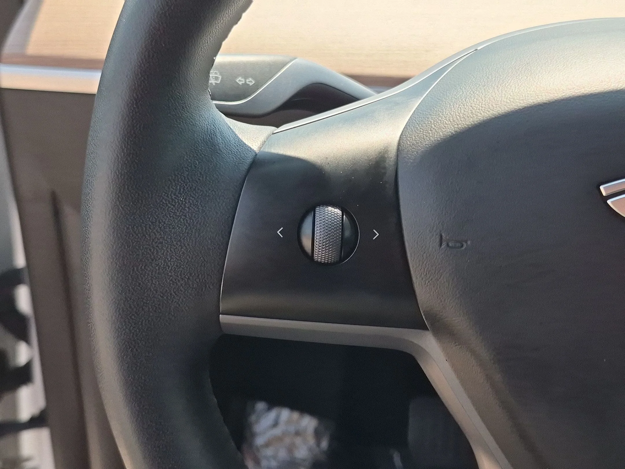 Used 2023  Tesla Long Range image 17