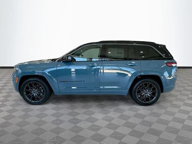 New 2026 Steel Blue Exterior Paint Jeep Summit image 4