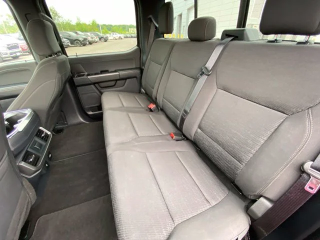 Used 2024 Gray Metallic Ford XLT image 13