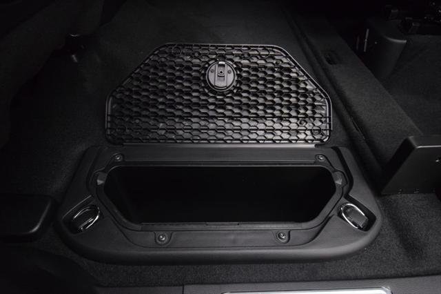 New 2027 Diamond Black Crystal Pearl-Coat Exterior Paint RAM Tungsten image 41