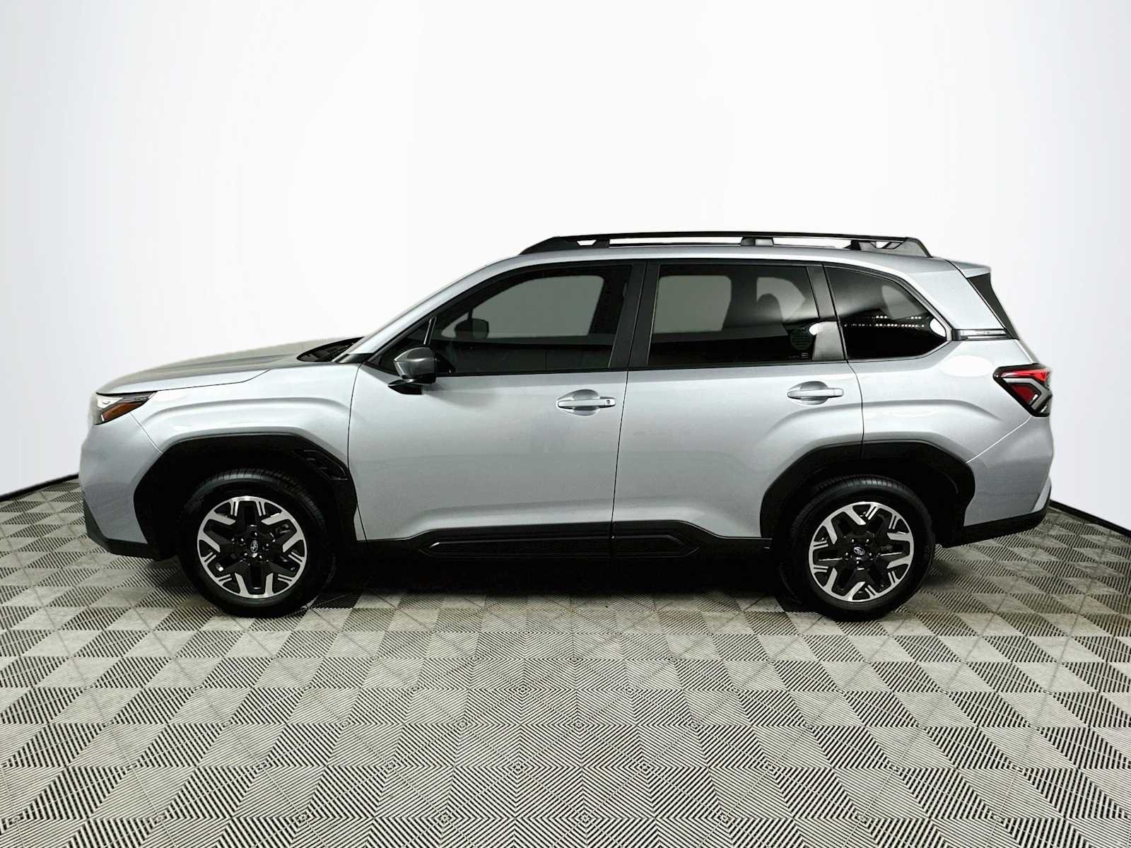Certified Used 2026 Ice Silver Metallic Subaru Premium image 4