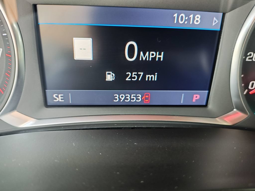 Used 2020 IRIDESCENT PEARL TRICOAT Chevrolet Premier image 19