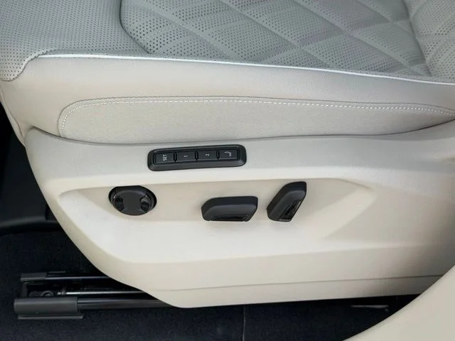 New 2026 White Volkswagen 2.0T SEL Premium R-Line image 10