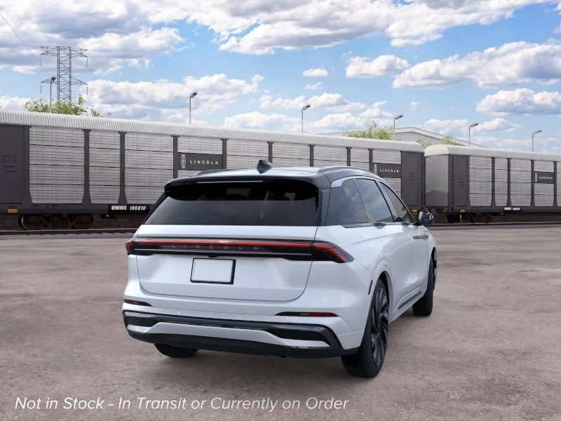 New 2026 White Platinum Metallic Tri-Coat Lincoln Black Label image 8