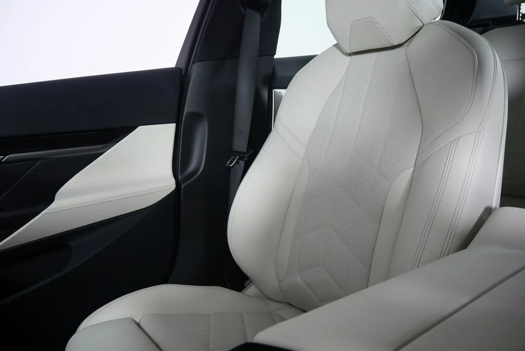 2026 BMW 5 Series 530i - Photo 23