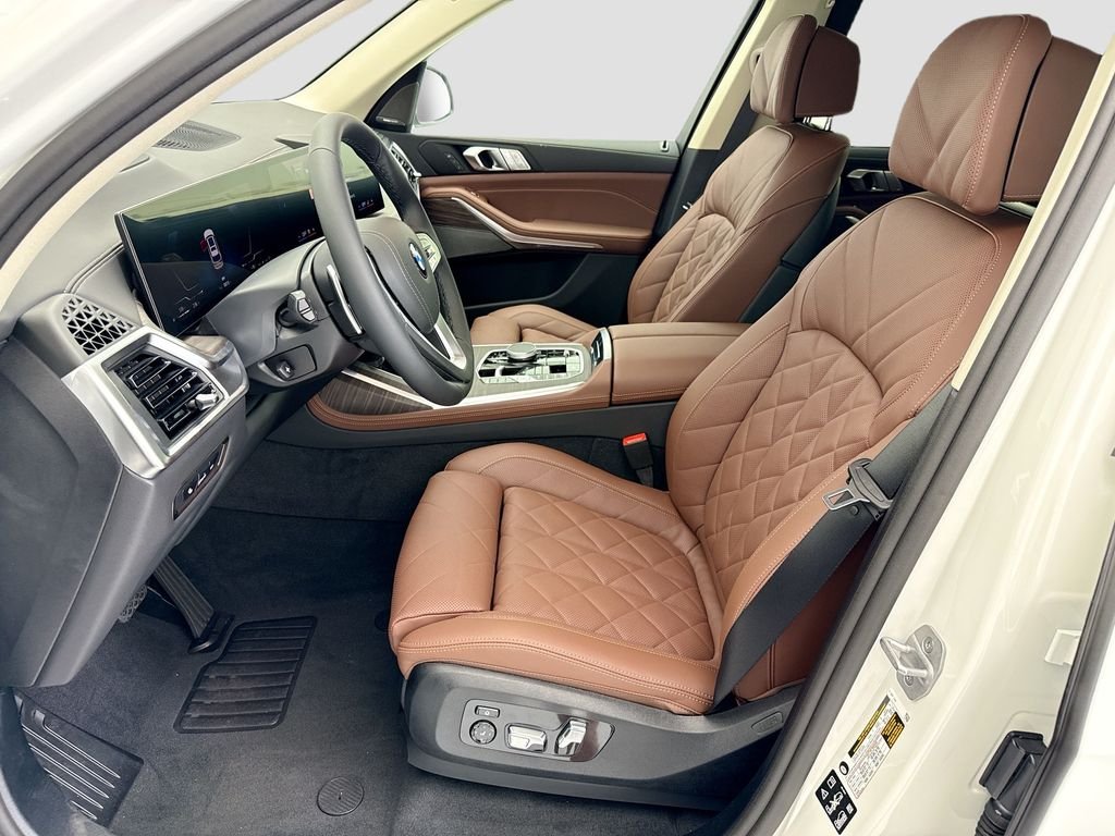 New 2027 Alpine White BMW xDrive40i image 18