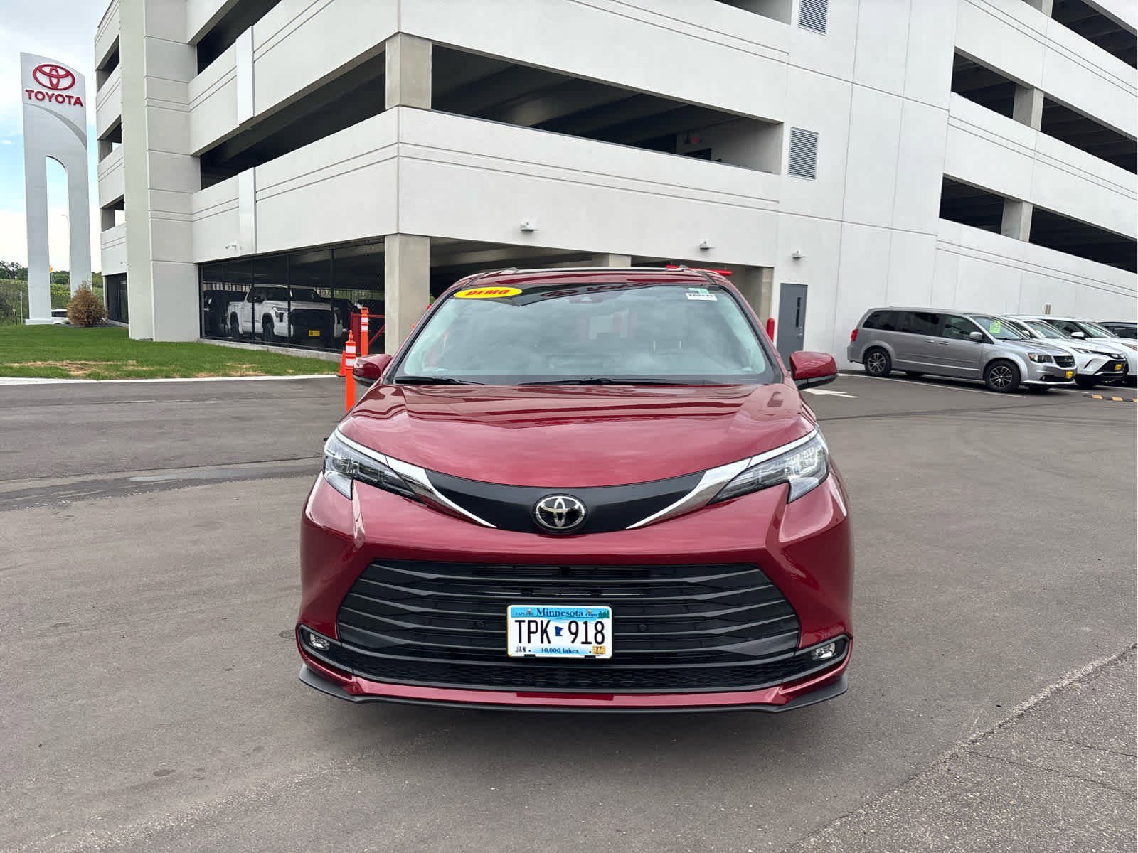 Used 2026 Toyota Sienna XLE with VIN 5TDYSKFC8TS238447 for sale in Golden Valley, Minnesota