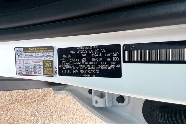 New 2026 Snow White Pearl Kia LXS image 14