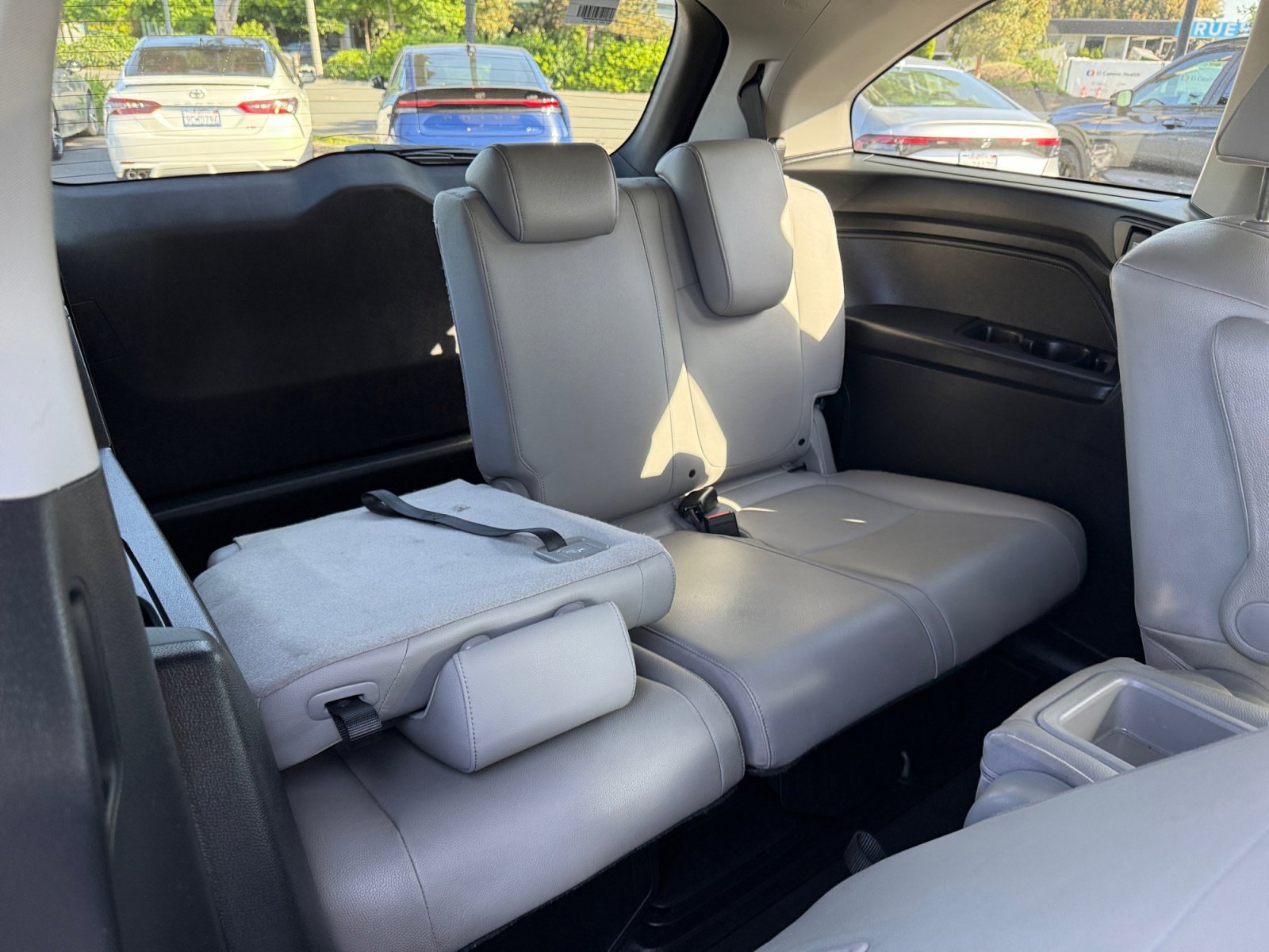Used 2018 Crystal Black Pearl Honda EX-L image 20
