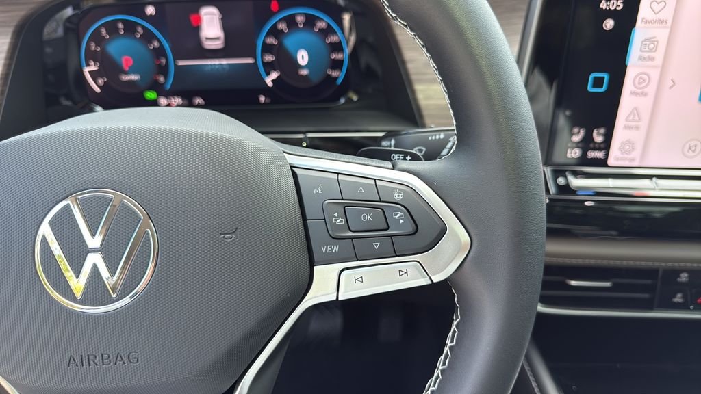 New 2026 Pure Gray Volkswagen 2.0T SEL image 33