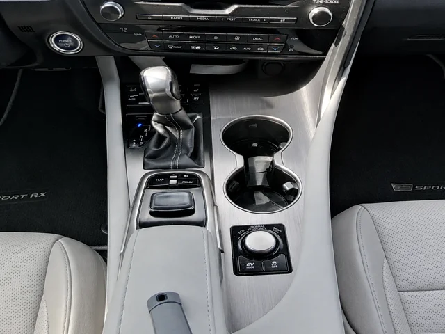 Used 2019 Silver Lexus 450h F Sport image 14