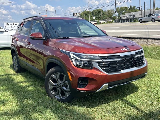 Pre-Owned 2024 Kia Seltos S