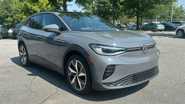 Certified Used 2025 Gray Volkswagen Pro S image 3