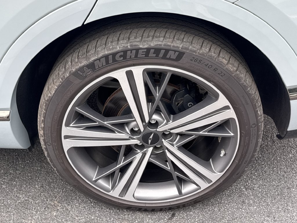 Used 2025 Blue Genesis 3.5T e-SC image 19