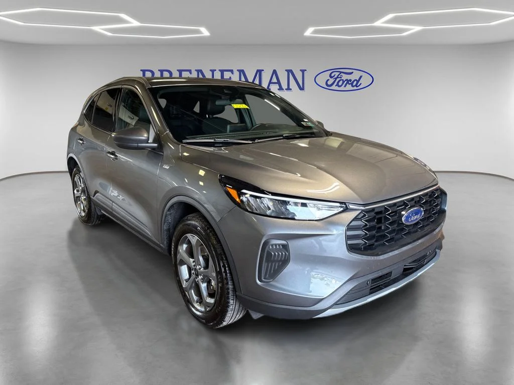 Certified Used 2025 Gray Metallic Ford ST-Line image 3