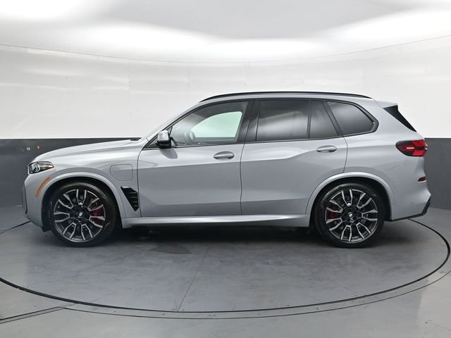 Used 2026 Gray BMW xDrive50e image 9