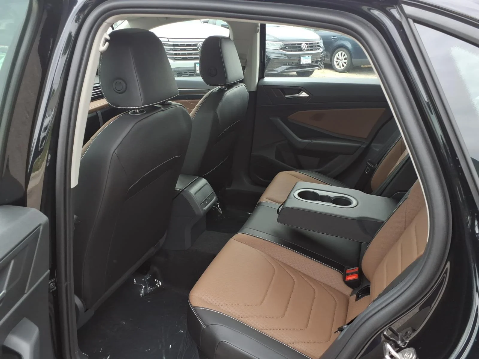 New 2026 Deep Black Pearl Volkswagen SEL AUTO image 25