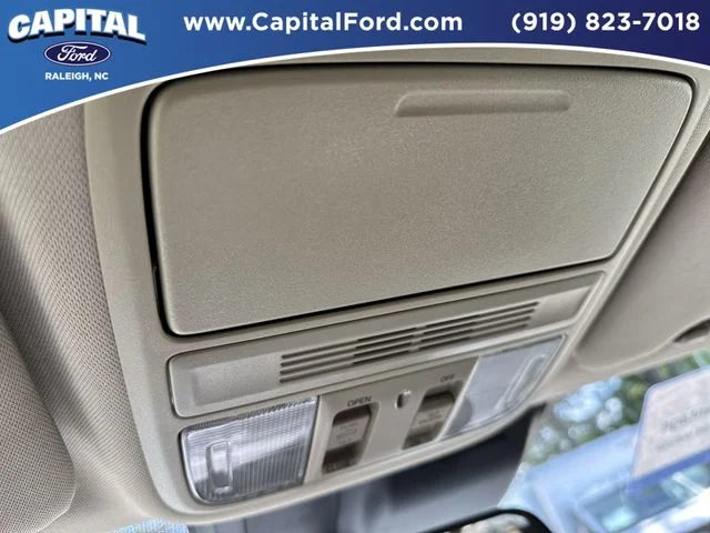 Used 2019  Honda EX image 33