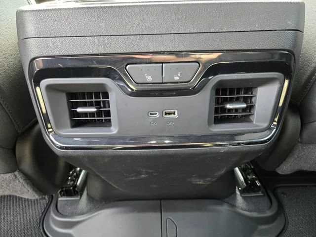 Used 2024 Onyx Black GMC AT4 image 17